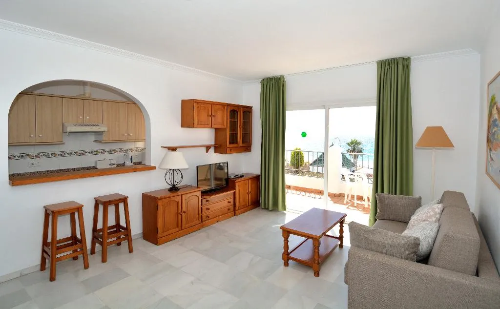 APARTMENT DELUXE TWO BEDS Room, Apartamentos HC Burriana Playa, Costa Del Sol