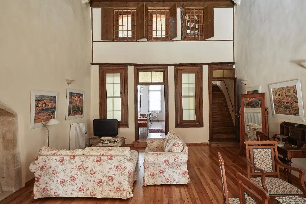 VILLA CAPACITY 8 THREE BEDROOMS Room, Anassa Estate Cultural Heritage, Crete