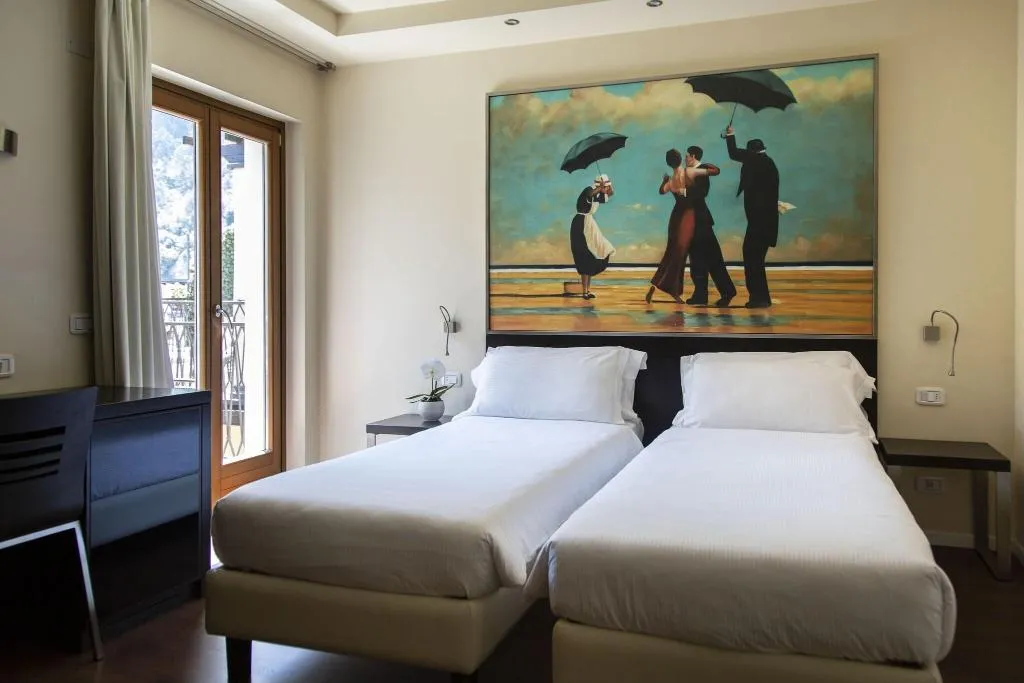 DOUBLE WITH BALCONY Room, Antico Borgo, Milan