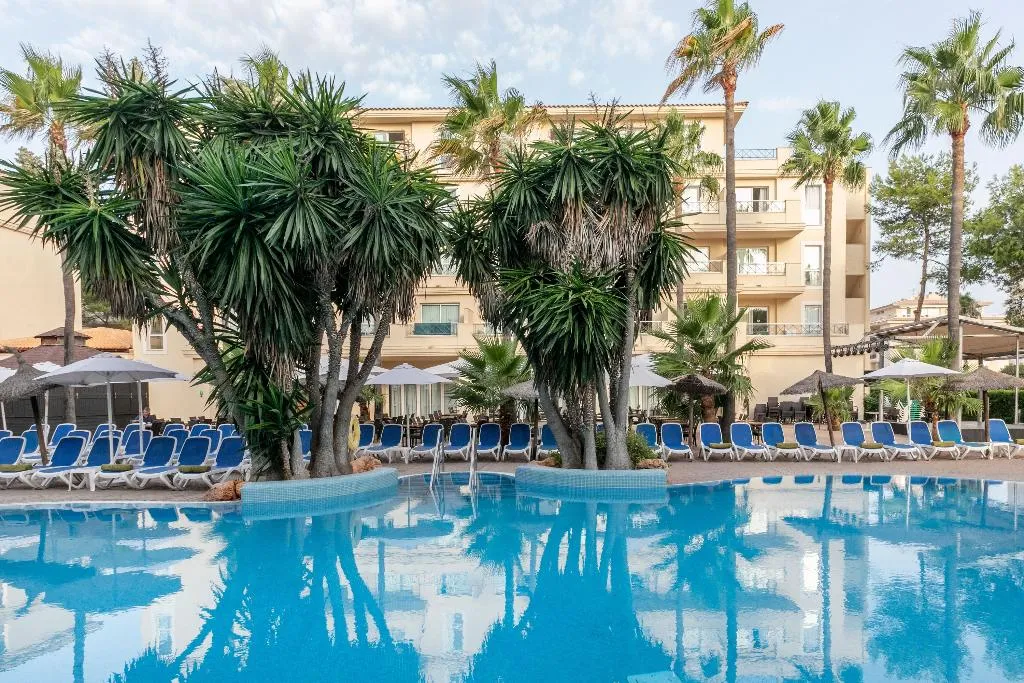 Pool, HM Mar Blau, Majorca
