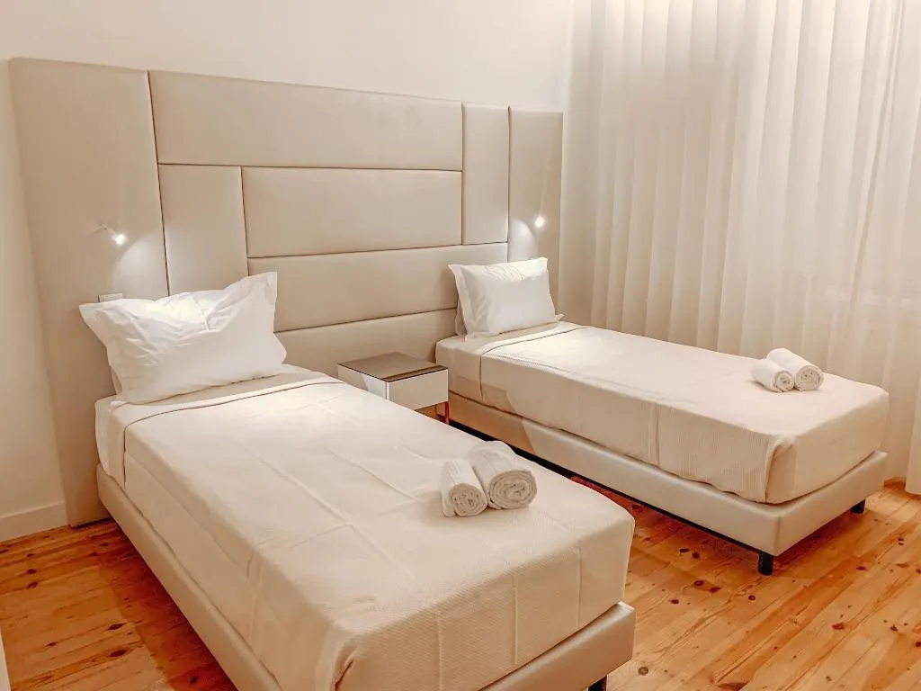 Room, Le Premier Lisbon Suites, Lisbon
