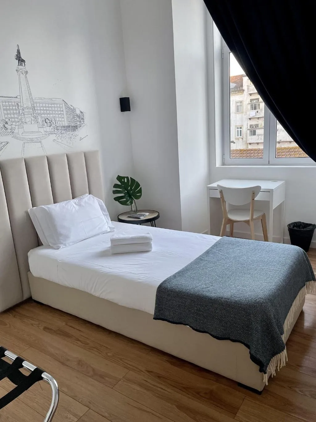 Room, Lisbon Check-In Guesthouse, Lisbon