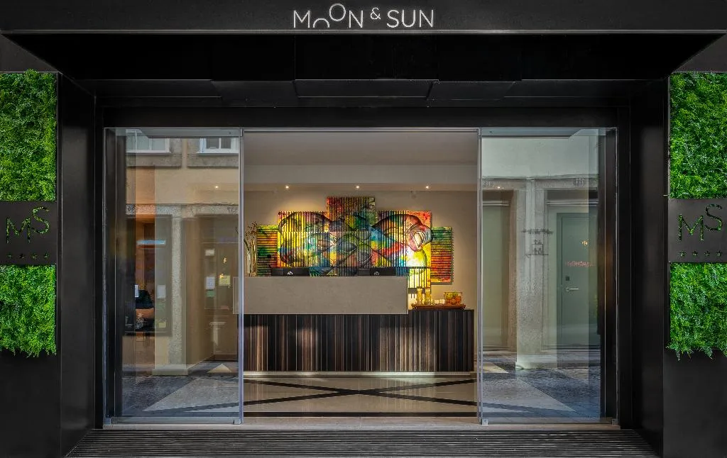 Lobby, Moon and Sun Porto, Porto