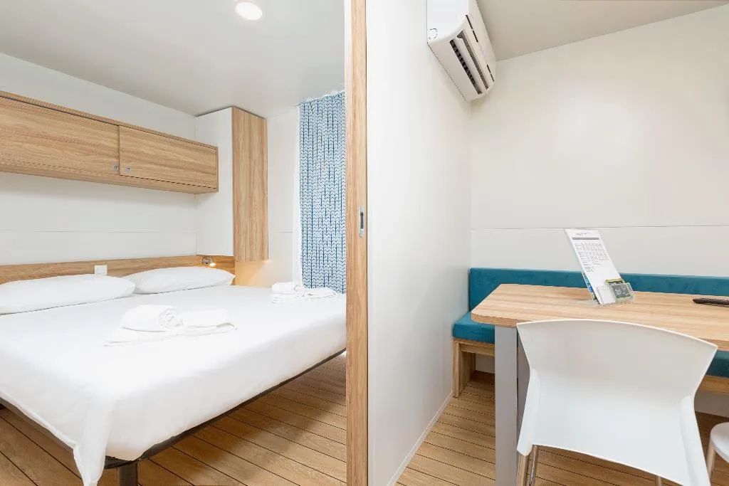MOBILE HOME SUPERIOR WITH VIEWS Room, Vestar Campsite Mobile Homes, Istria