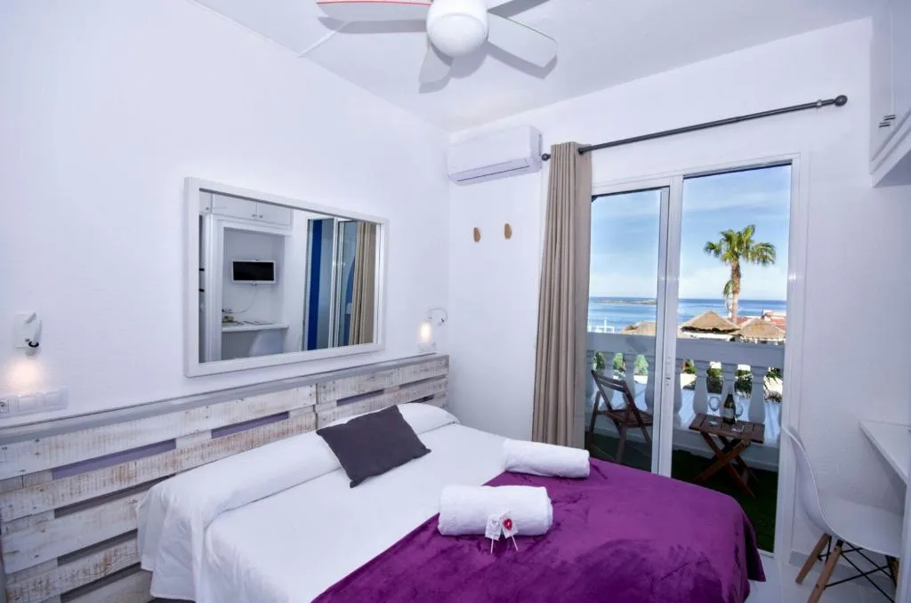 DOUBLE WITH BALCONY Room, Fun Vistamar Ibiza, Ibiza