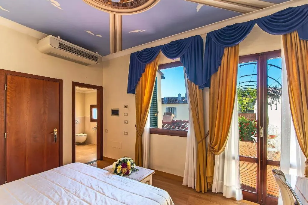 TWIN SUPERIOR Room, Porta Faenza, Florence