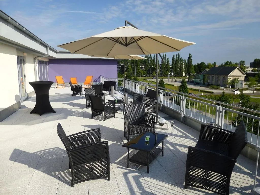 Terrace, ADAPT APARTMENT HOTEL Berlin-Adlershof, Berlin