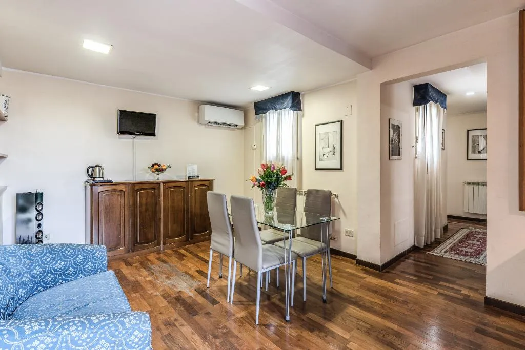 TRIPLE STANDARD Room, Residence La Residenza, Catania