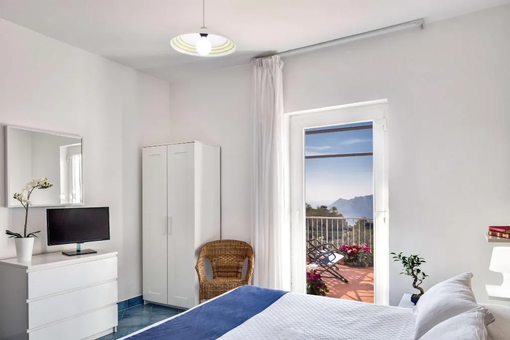 Double or Twin SUPERIOR SEA VIEW Room, Gocce Di Capri  Residence, Naples