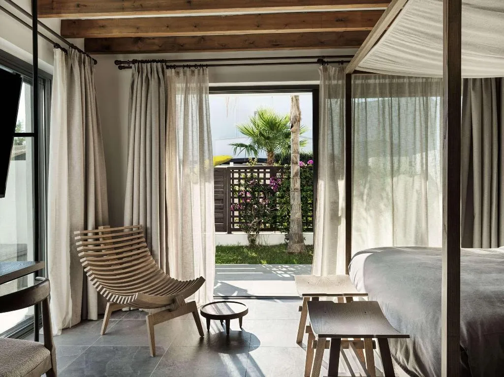 SUITE WITH PRIVATE POOL Room, Aulus Lindos Rhodes, Curio Collection by Hilton, Rhodes