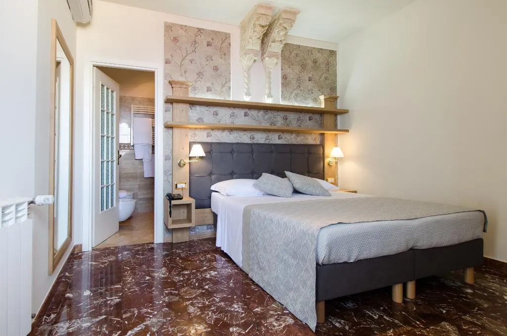 DOUBLE DELUXE Room, Splendid Hotel Taormina - Handwritten Collection, Taormina