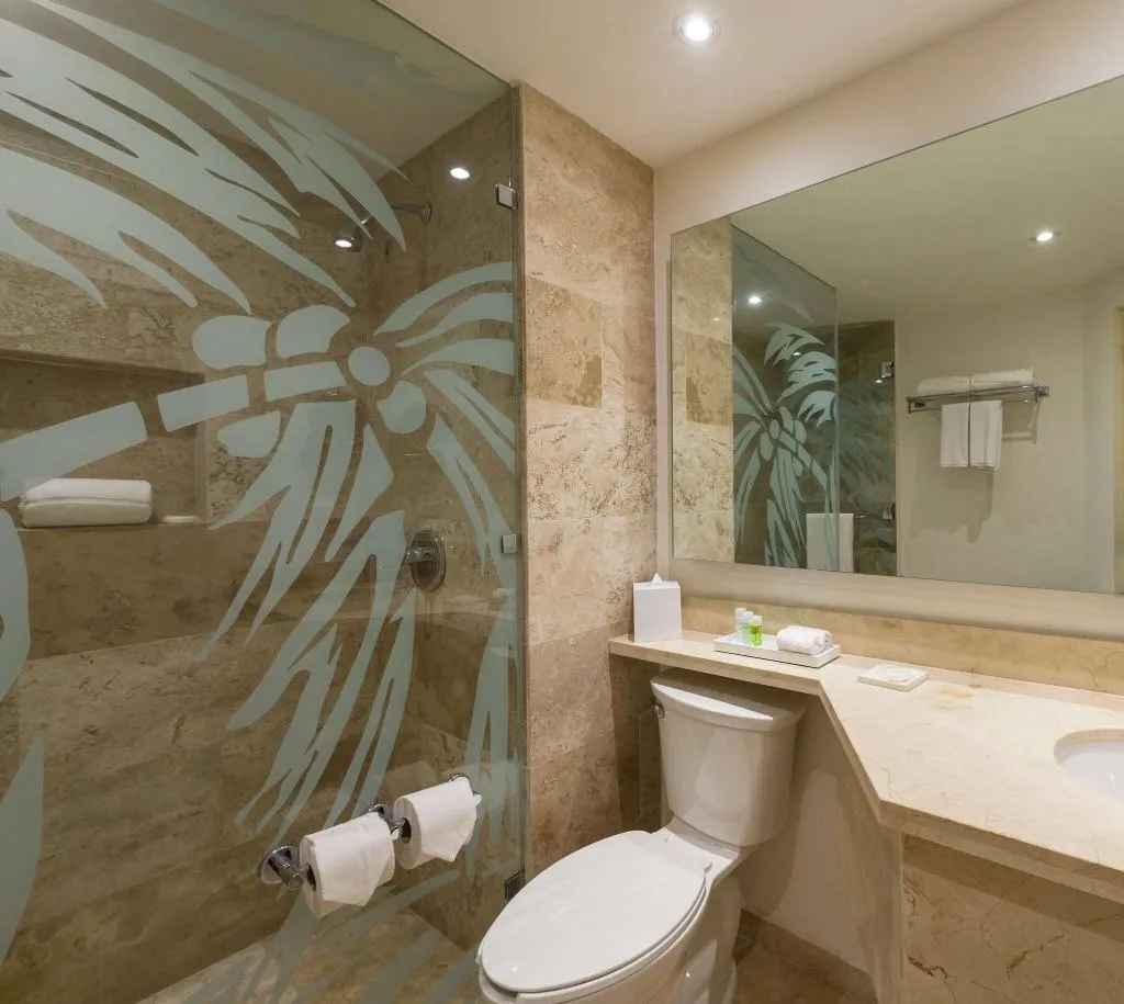 QUADRUPLE SUPERIOR Room, The Reef Playacar Beach Resort & Spa, Cancun Area