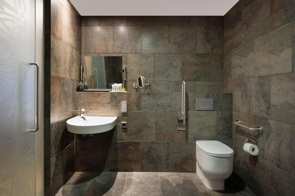 TWIN PREMIUM Room, Le Meridien Barcelona, Barcelona