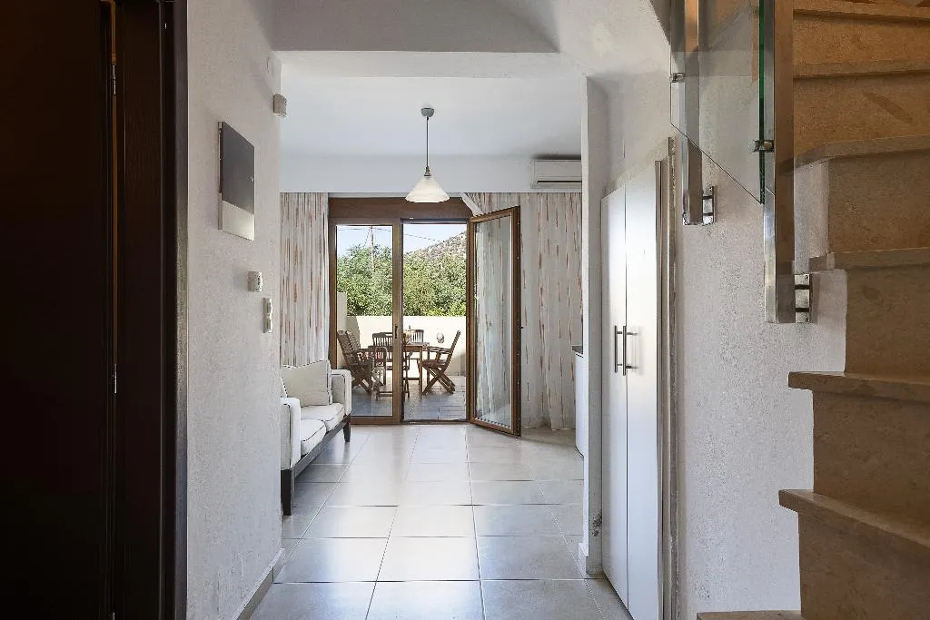 VILLA CAPACITY 6 THREE BEDROOM Room, Pantheon Villas & Suites, Crete