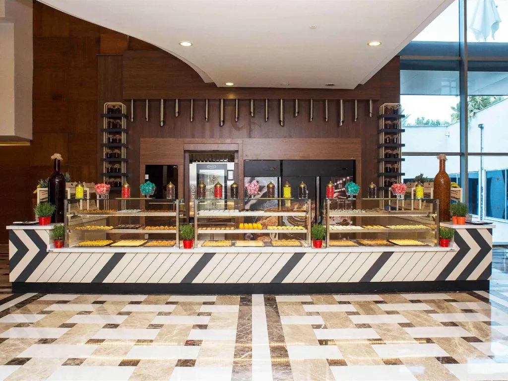 Restaurant, Rixos Sungate Land of Legend Theme Park FreeAcces, Antalya