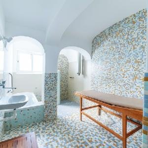 La Pergola e Villa Flavio, Naples