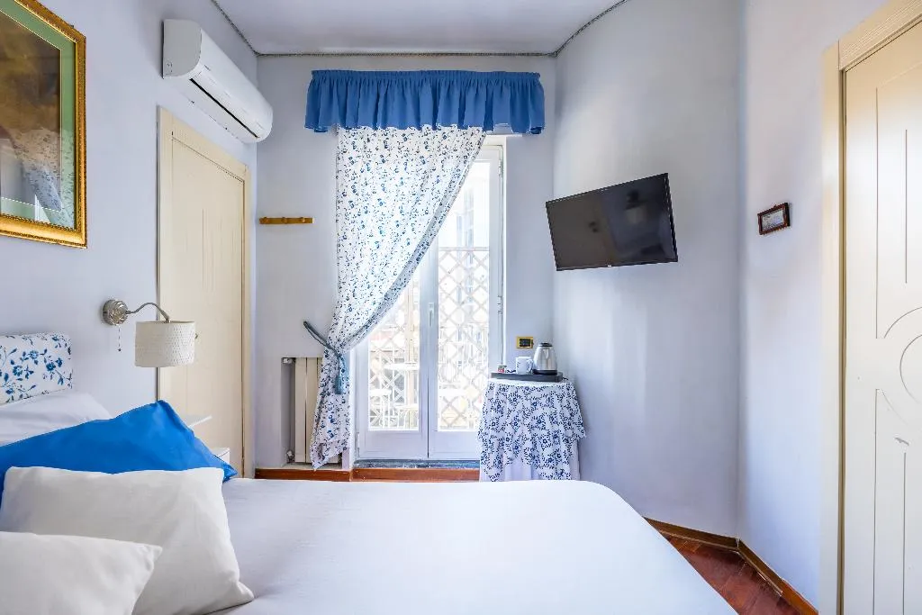 Room STANDARD Room, La Casa Di Bruno, Naples
