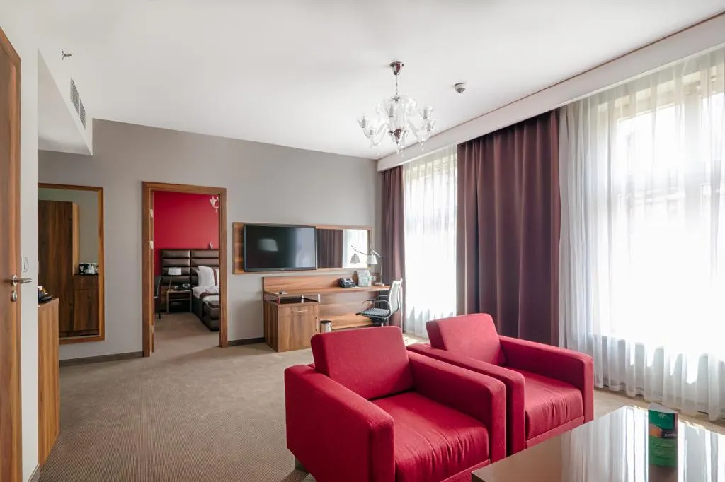 SUITE ONE BEDROOM Room, Holiday Inn Krakow City Centre, Krakow