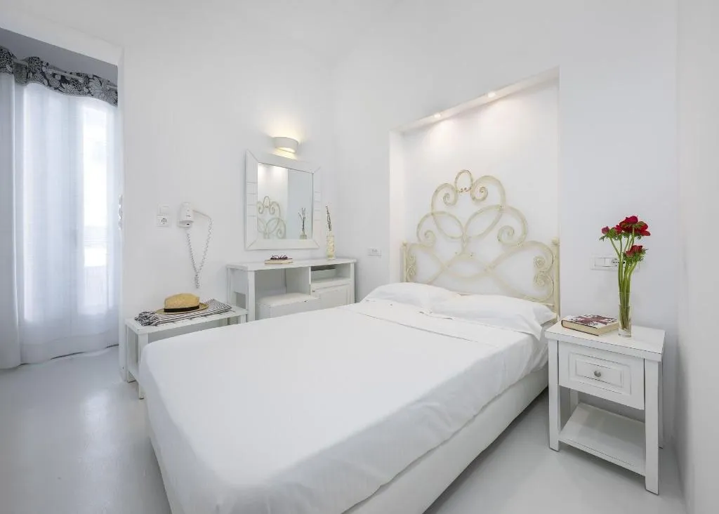 Room, Carbonaki Hotel, Mykonos