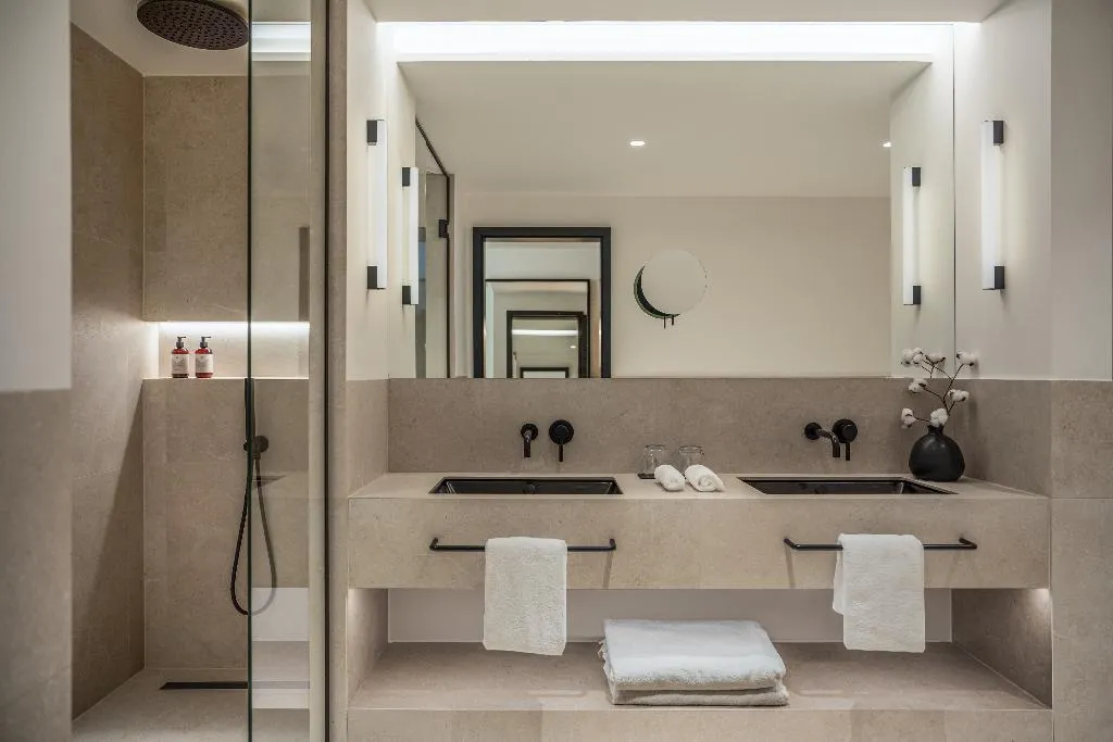 JUNIOR SUITE STANDARD Room, Almanac X Alcron Prague, Prague