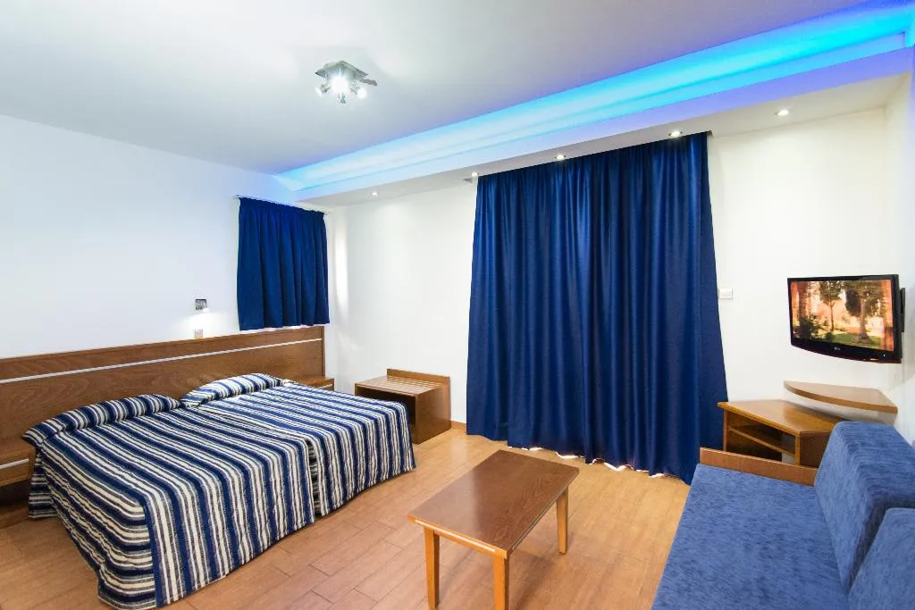 STUDIO DELUXE Room, Loutsiana Hotel & Apartments, Cyprus