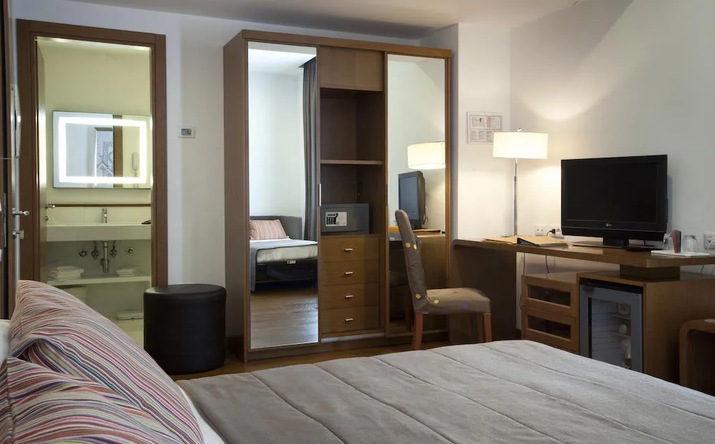 DOUBLE COMFORT Room, Hotel Plaza, Naples