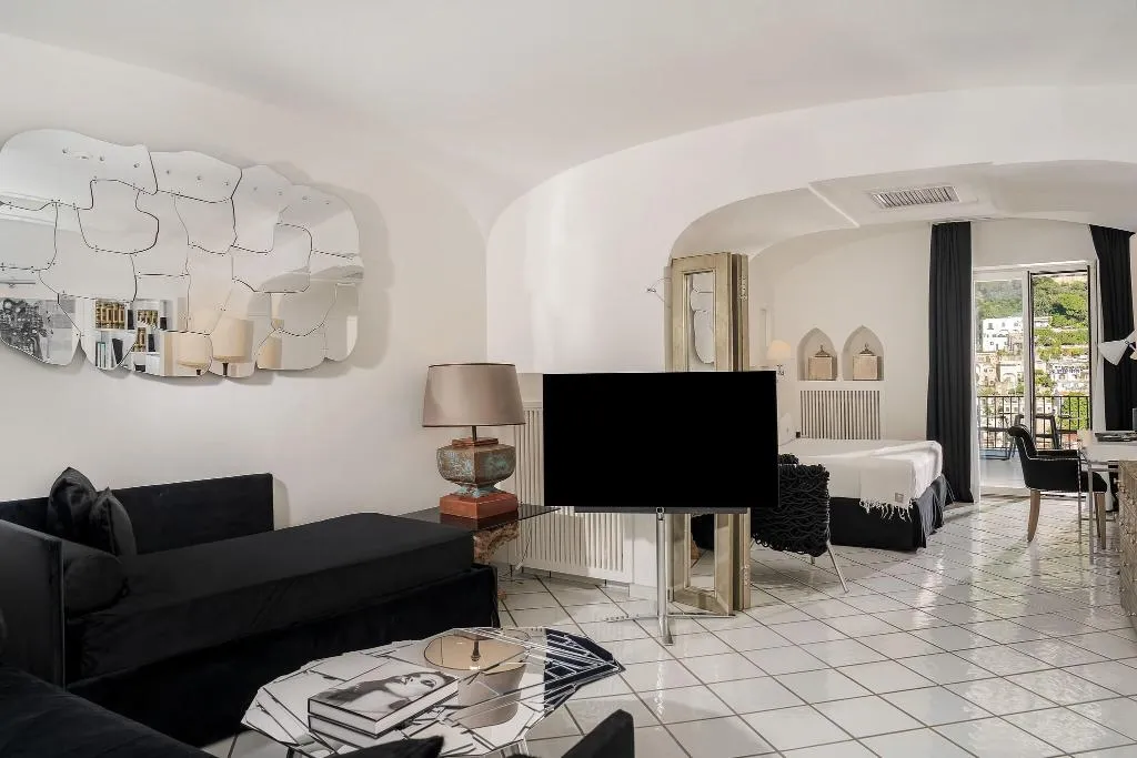 SUITE KING SIZE BED Room, Villa Franca, Naples
