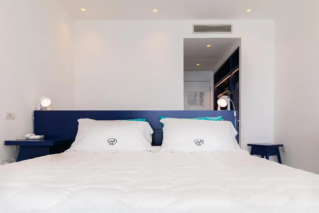DOUBLE ONE BEDROOM ONE BATHROOM Room, Hotel Saline Palinuro, Naples