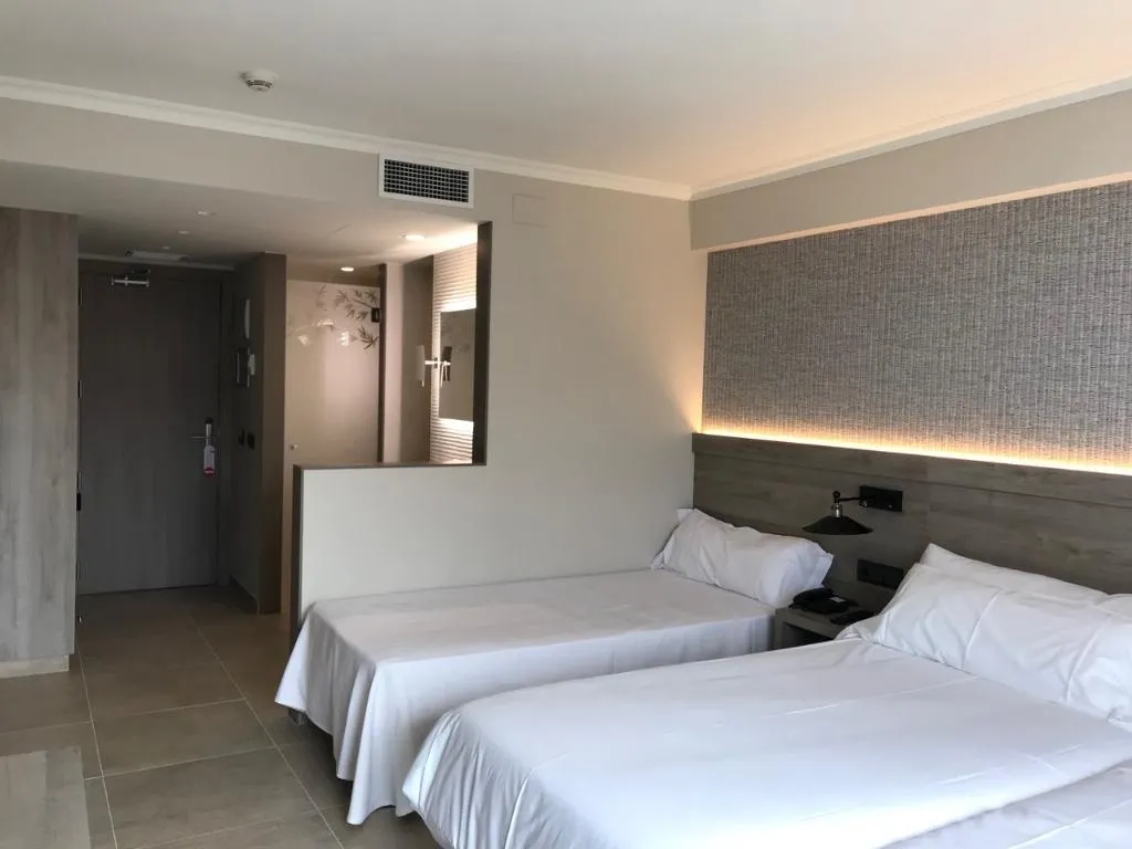 TRIPLE CAPACITY 3 Room, Metropol Hotel, Costa Brava