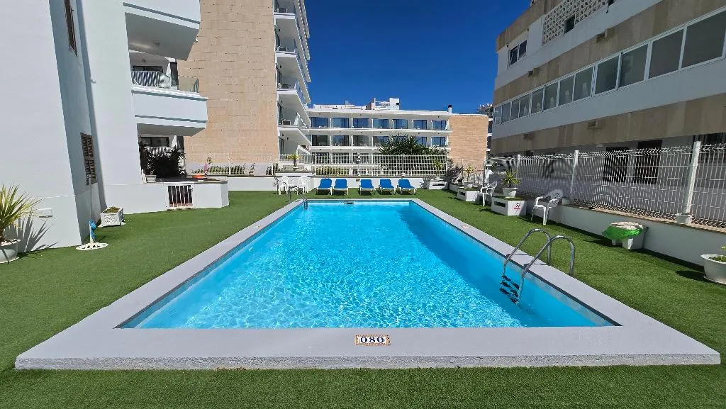 Pool, Marina Palmanova Apartamentos, Majorca