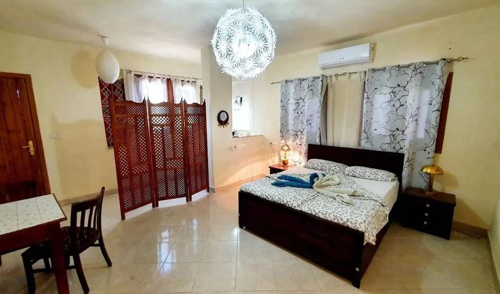 Room, Nile Compound Hotel, Luxor