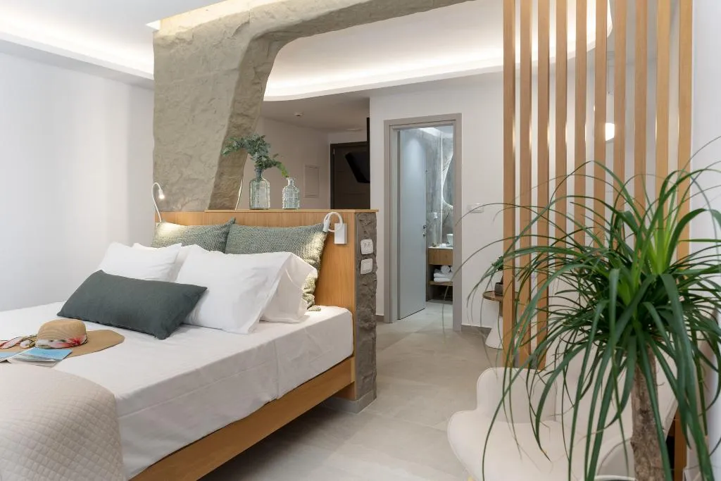 SUITE DELUXE WITH TERRACE Room, Axopetra Boutique Hotel, Mykonos