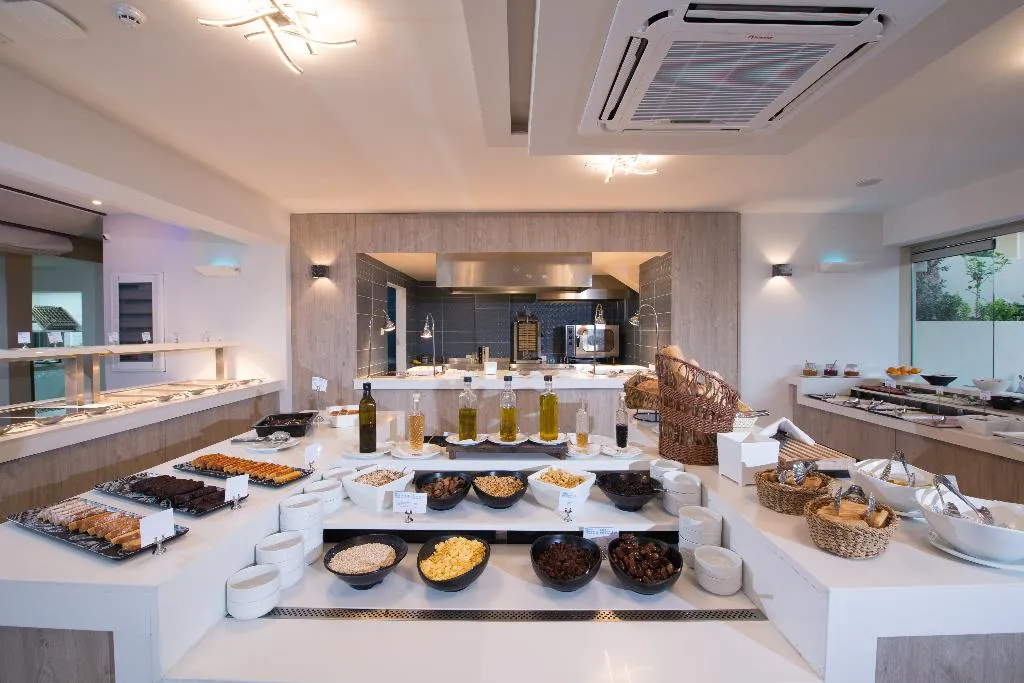 Restaurant, Imperial Palace Hotel, Crete