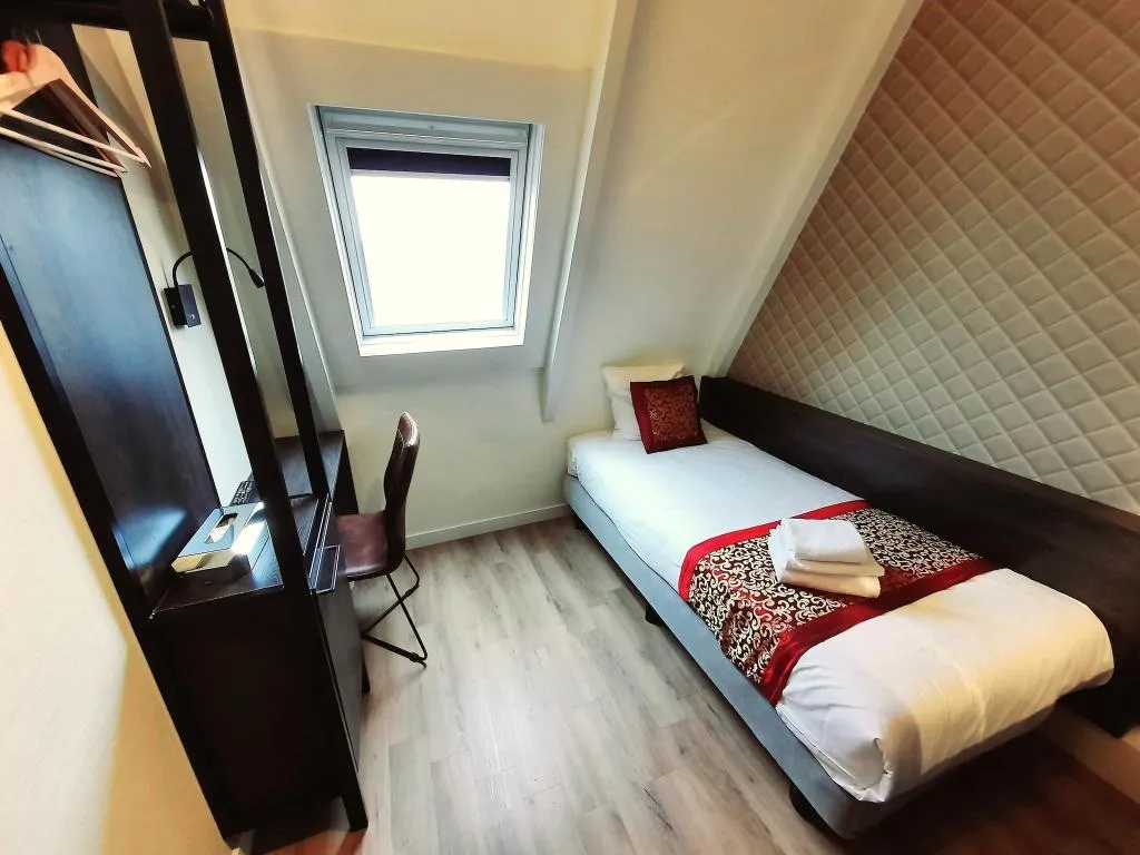 Room, Hotel Washington, Amsterdam