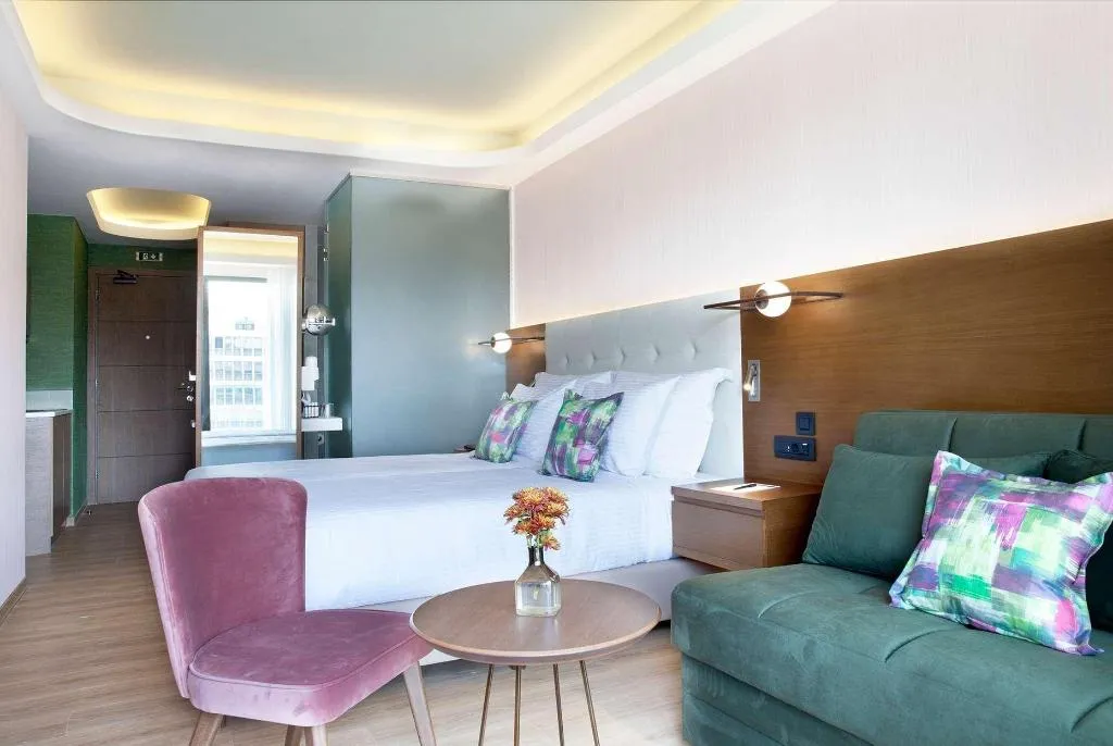 Room, ZEUS Essence Wyndham Athens Residence, Athens