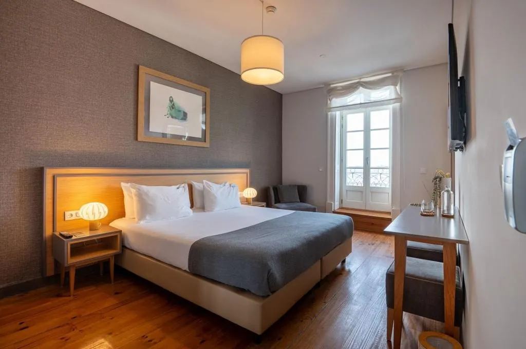 DOUBLE SUPERIOR Room, Feels Like Home Santa Catarina Prime Suites, Porto