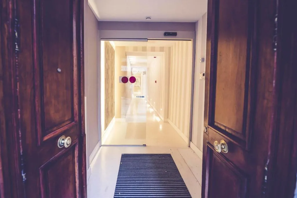 Lobby, Hostal Lisboa, Madrid