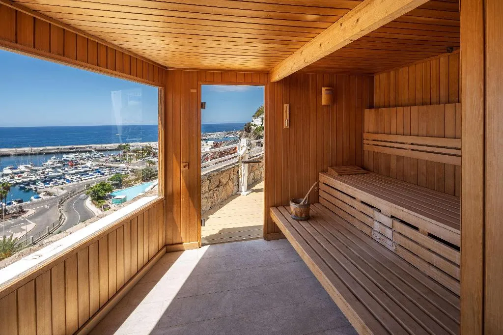Sports and Entertainment, Marina Bayview Adults Only, Gran Canaria
