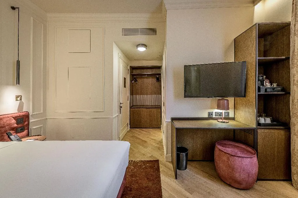 Double or Twin CLASSIC Room, Palazzo Montebello, Florence