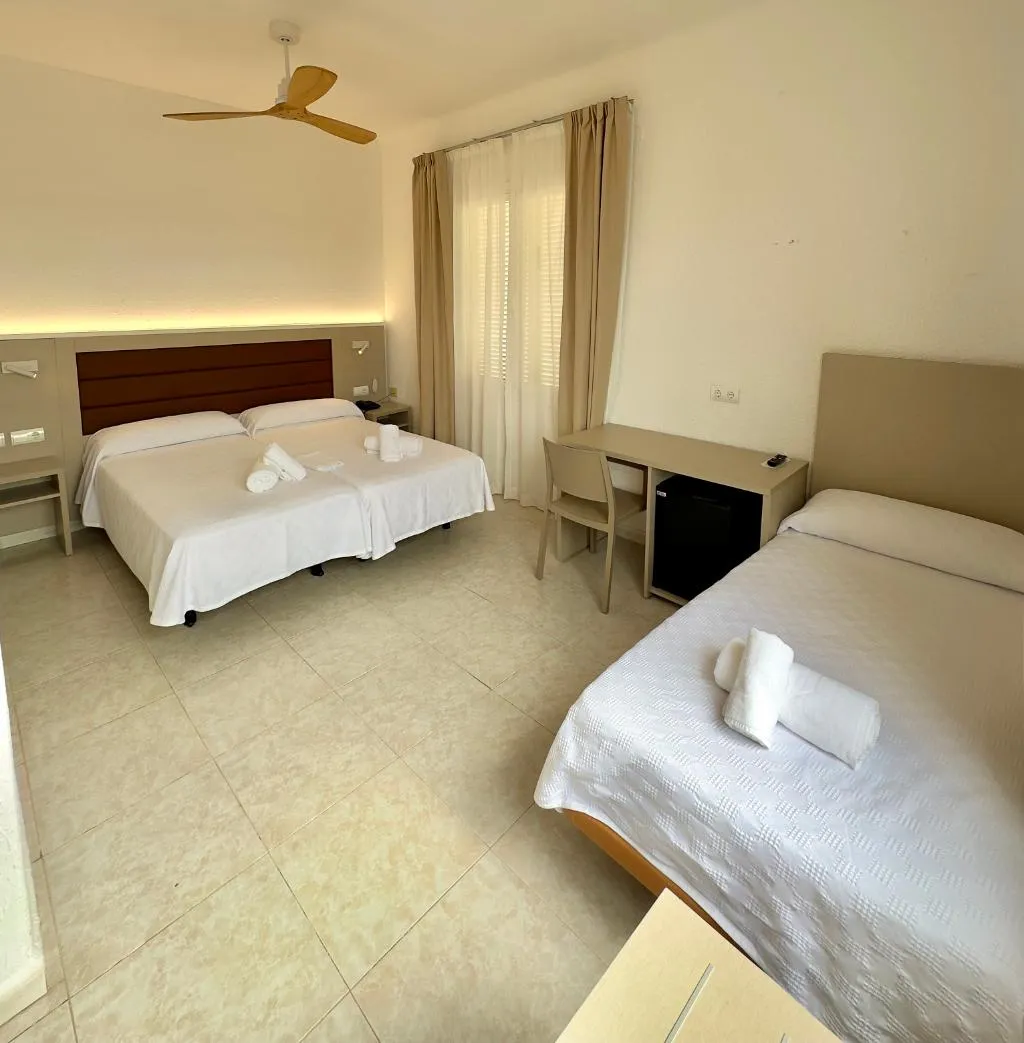 Double or Twin STANDARD Room, Complejo Lago Playa, Ibiza