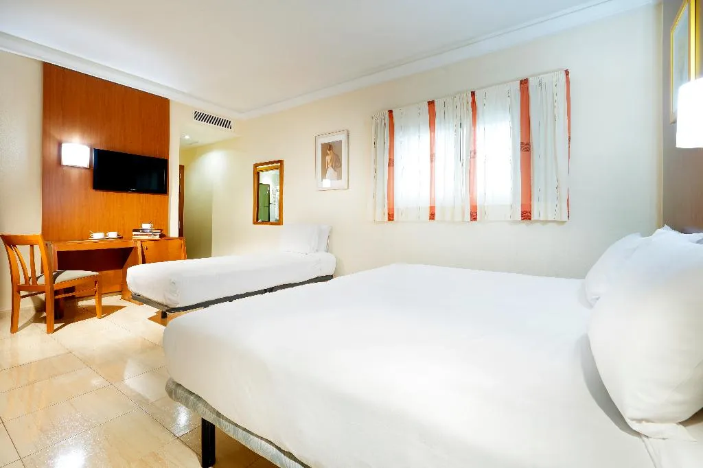 FAMILY ROOM CAPACITY 4 Room, Alisios Canteras, Gran Canaria