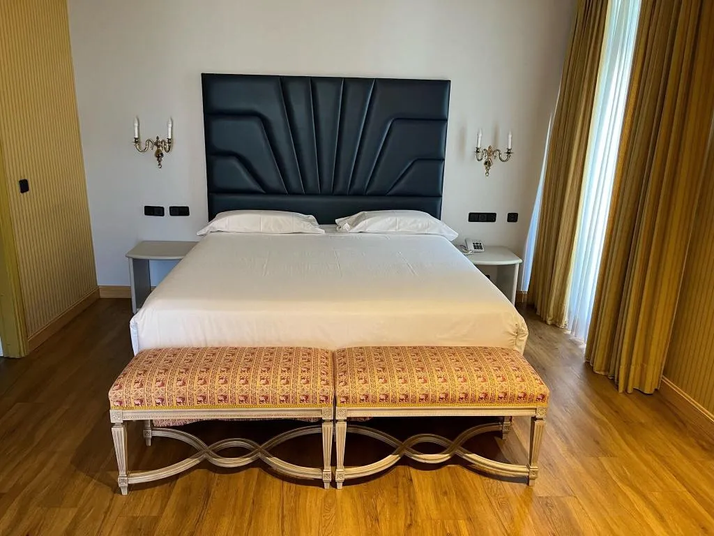 STUDIO WITH DOUBLE BED Room, Santos Agumar Atocha, Madrid