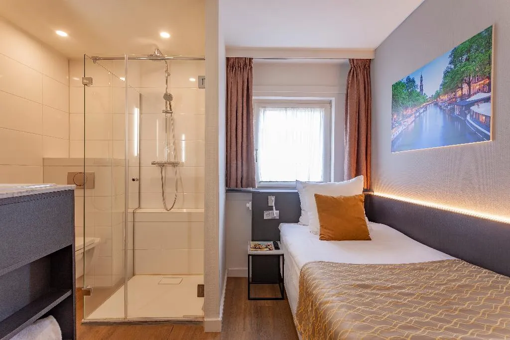SINGLE STANDARD Room, Avenue, Amsterdam