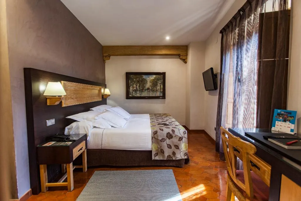 DOUBLE STANDARD Room, Pintor el Greco, Madrid