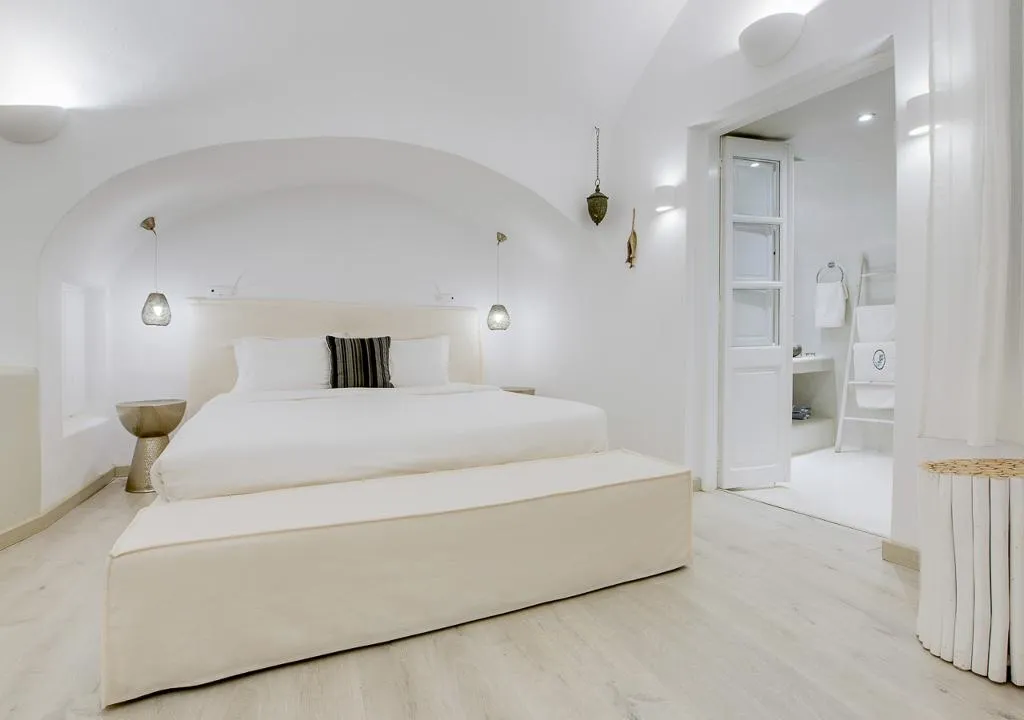 SUITE SUPERIOR WITH PRIVATE POOL Room, Infinity Suites & Dana Villas, Santorini