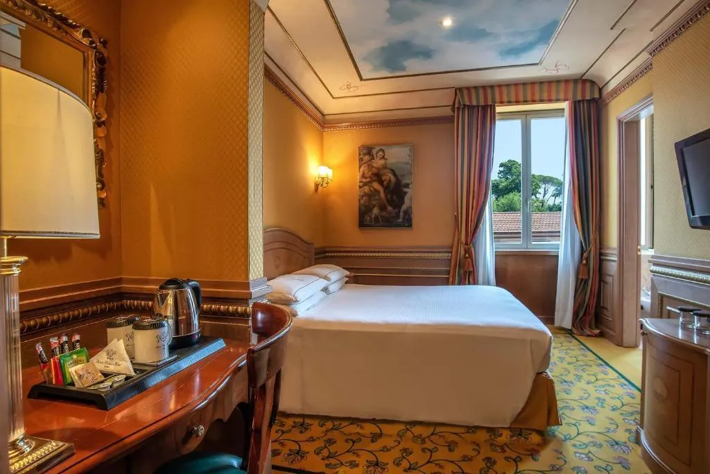 JUNIOR SUITE CAPACITY 2 Room, River Palace Hotel, Rome