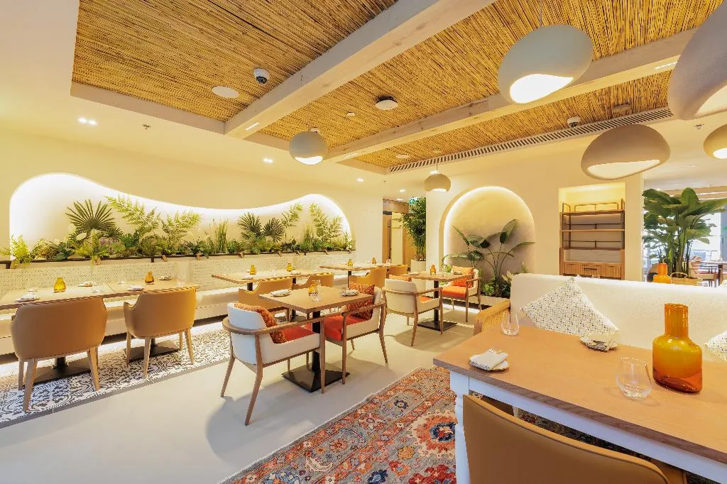 Restaurant, Holiday Inn Dubai Village Circle by IHG, Dubai