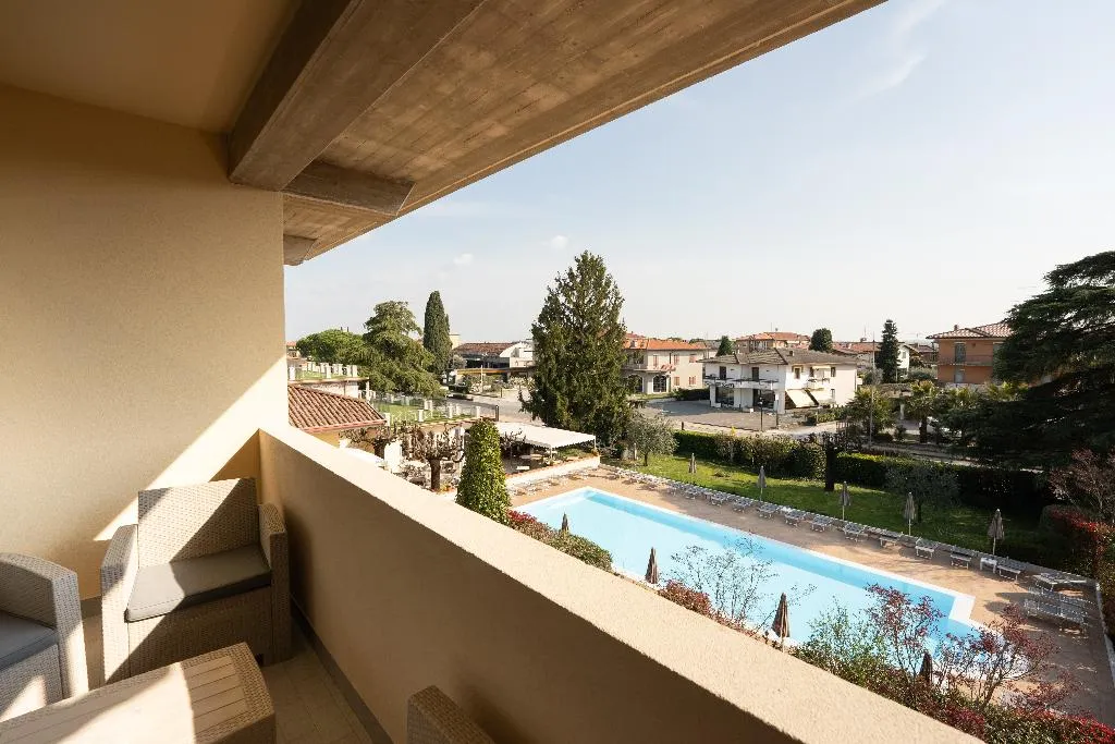 SUITE LUXURY Room, Hotel Gardenia Sirmione, Milan