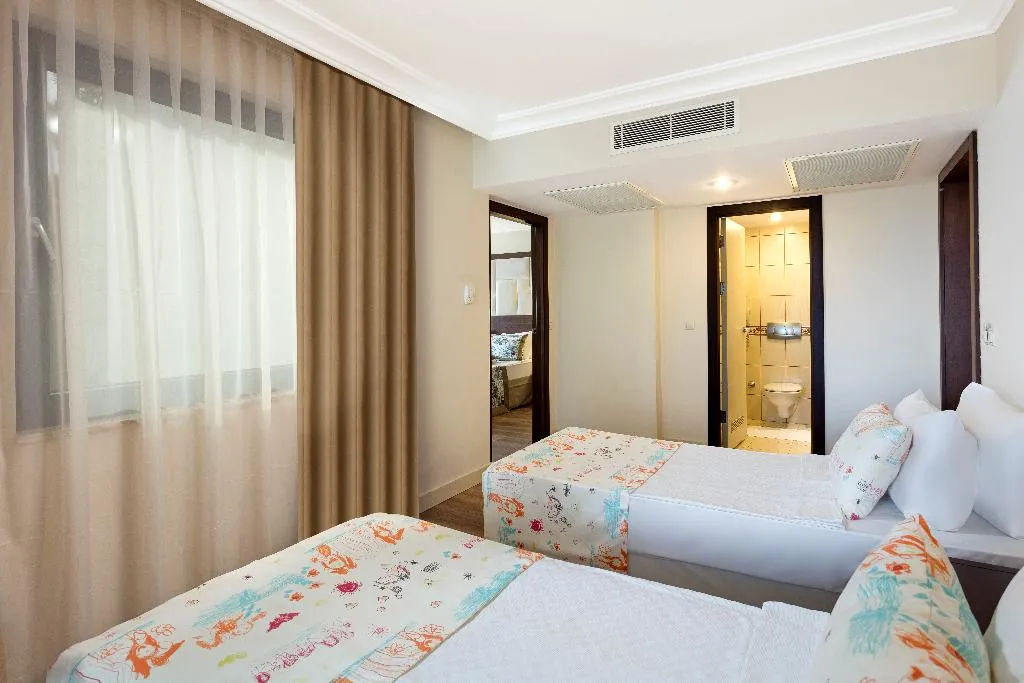 FAMILY ROOM STANDARD Room, Seven Seas Hotel Life, Antalya