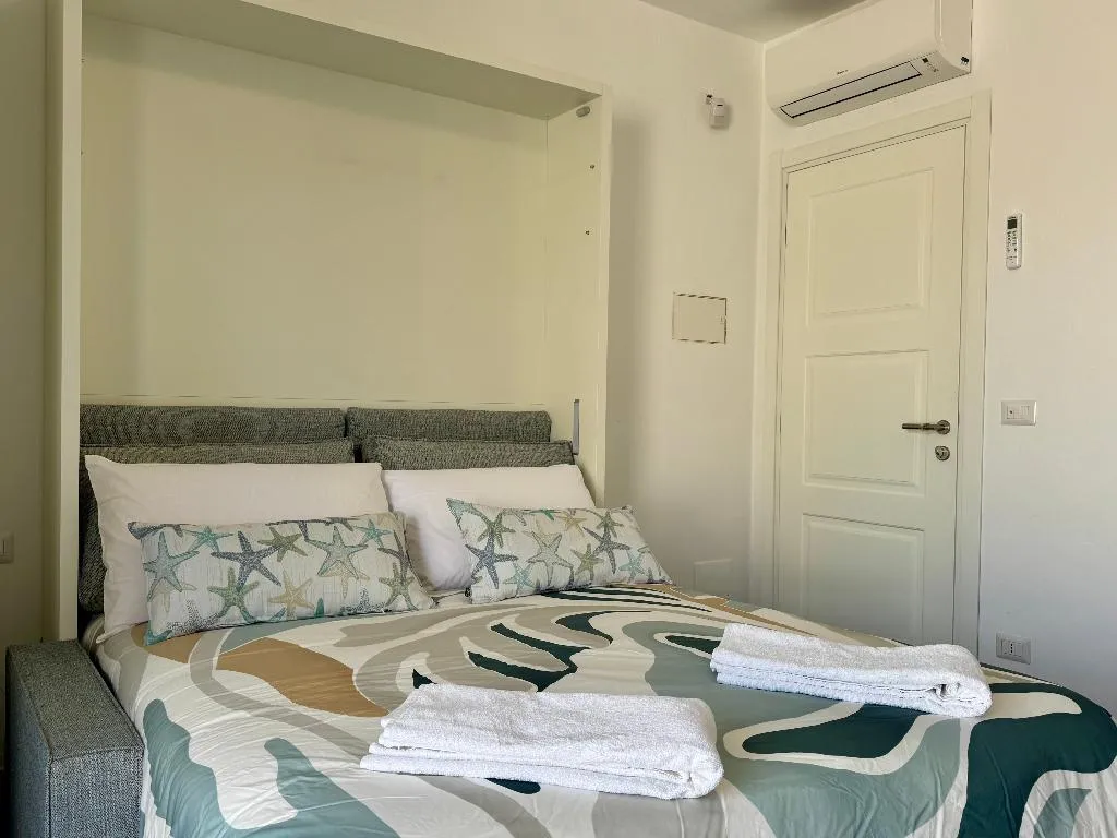 DOUBLE WITH TERRACE Room, Aurora View Resort, Catania